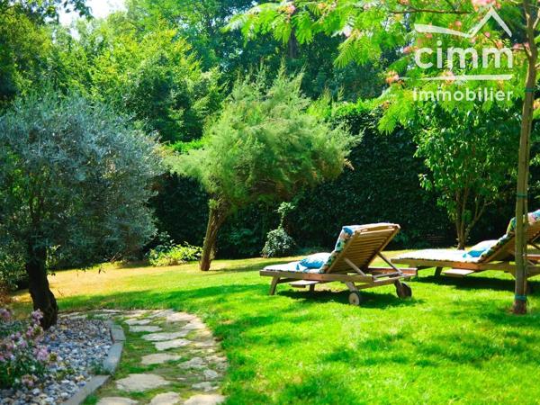 Authentique briarde de caractère rénovée – Jardin paysager de 1 607 m²