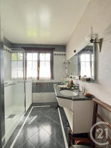 Maison à vendre  7 pièces - 130 m 2   MAUREPAS  - 78