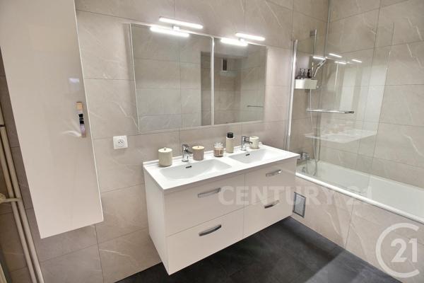 Appartement à vendre  5 pièces - 108,17 m2 ST AVOLD - 57