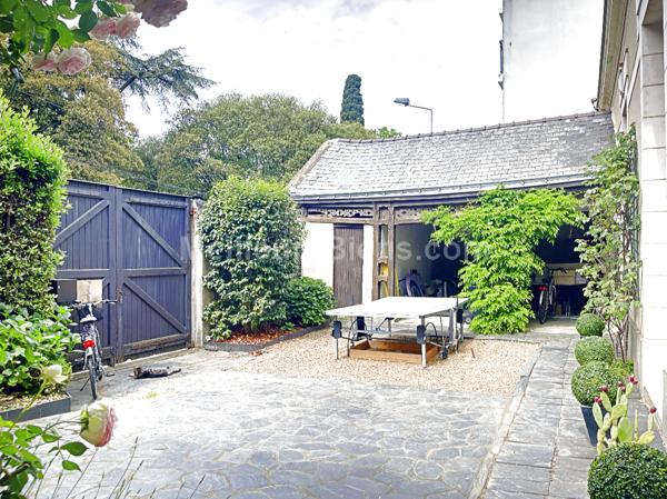 Maison bourgeoise quartier St Serge 202 m2