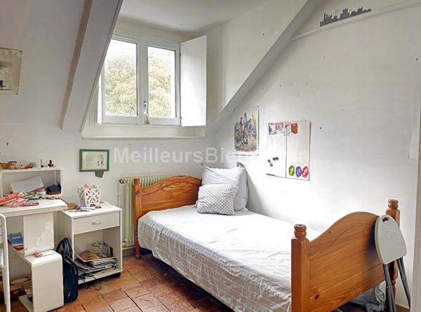 Maison bourgeoise quartier St Serge 202 m2