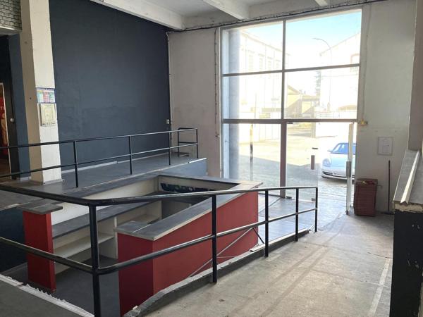 ensemble commercial 2700 m² utiles, centre-ville