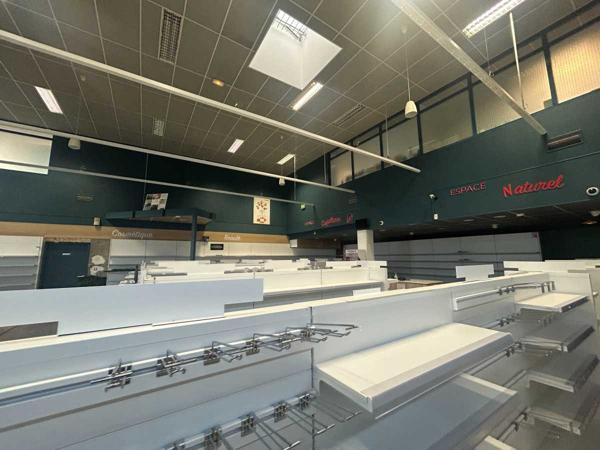 Location / Local Commercial