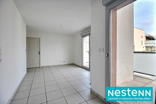 Appartement lumineux 2 pièces, avec terrasse et garage 69150 - Décines Charpieu