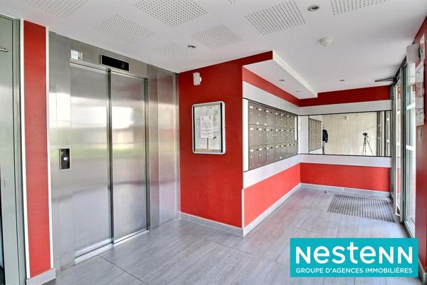 Appartement lumineux 2 pièces, avec terrasse et garage 69150 - Décines Charpieu