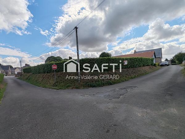 TERRAIN CONSTRUCTIBLE 788 M² AVEC BÂTIMENT 114 M²