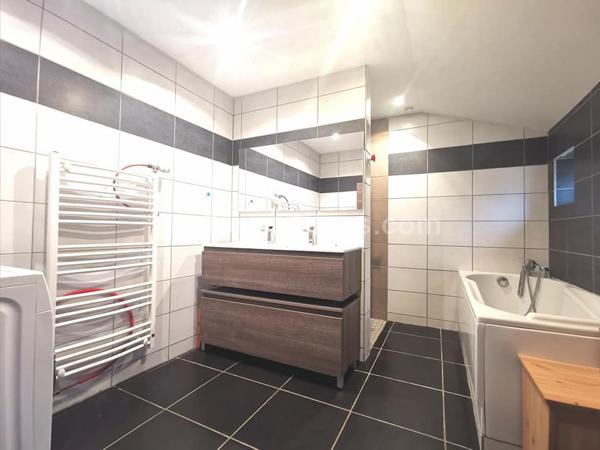 ONNAING - INDIVIDUELLE -  4 CHAMBRES -  2 GARAGES - TERRASSE - JARDIN