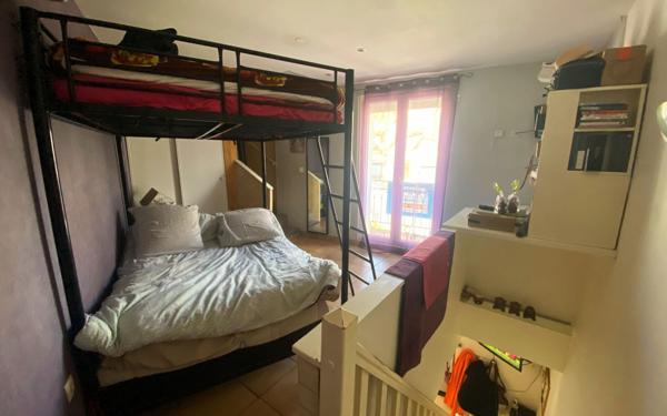 Maison à vendre    2 pièces •  Mèze