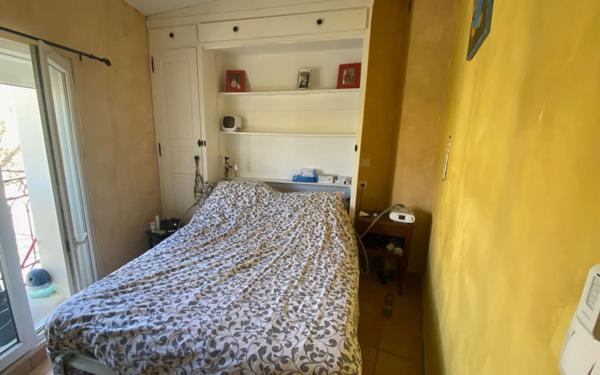 Maison à vendre    2 pièces •  Mèze