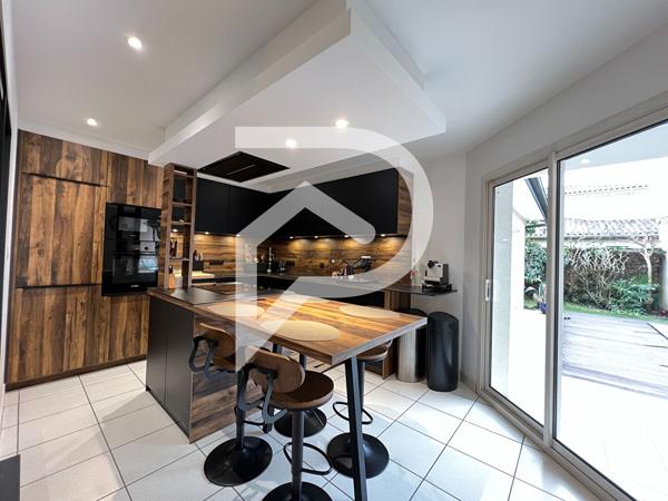Maison 8 pièces 195 m2