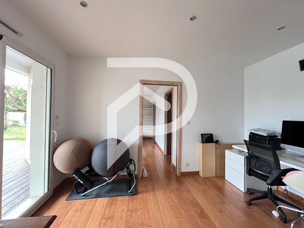 Maison 8 pièces 195 m2