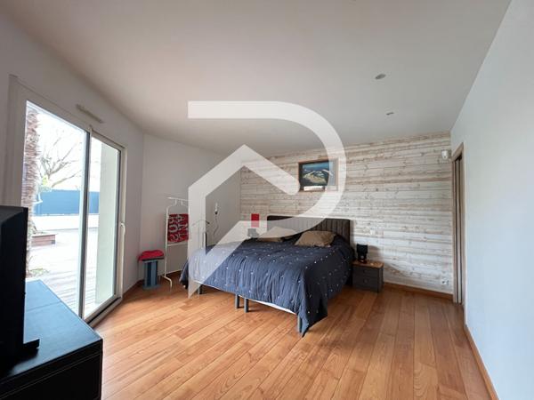 Maison 8 pièces 195 m2