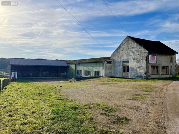 Garage fermé à vendre à Saint-Germain-des-Champs dans l'Yonne (89630), ref : 89099/140698   
Le Meix