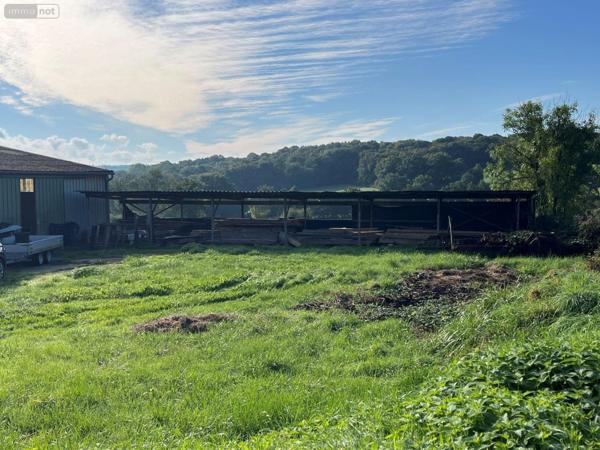 Garage fermé à vendre à Saint-Germain-des-Champs dans l'Yonne (89630), ref : 89099/140698   
Le Meix