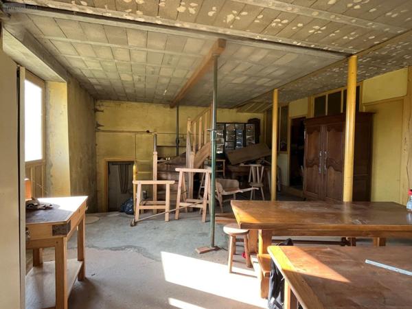 Garage fermé à vendre à Saint-Germain-des-Champs dans l'Yonne (89630), ref : 89099/140698   
Le Meix