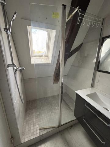 Appartement 4 pièces - cave et greniers - centre historique