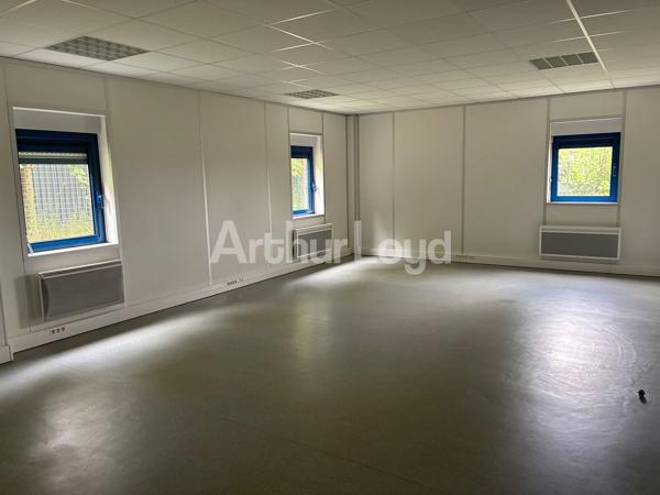 Bureaux à louer à Annoeullin plateau RDC accès indépendant proximité axes routiers