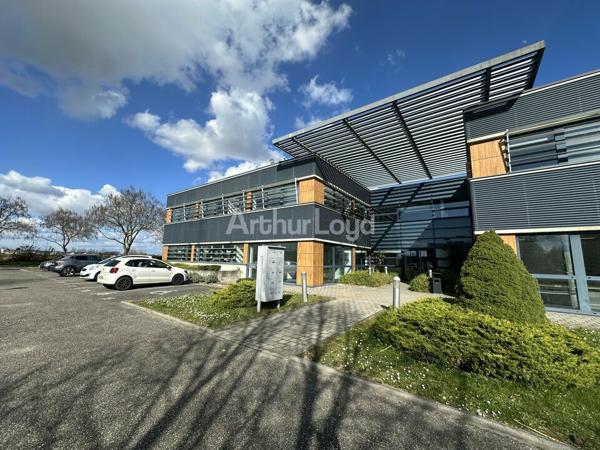 BUREAUX à LOUER de 1048 m²