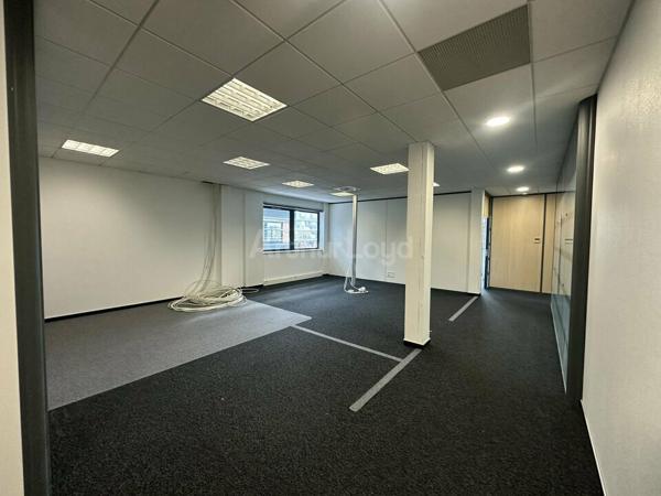 BUREAUX à LOUER de 1048 m²