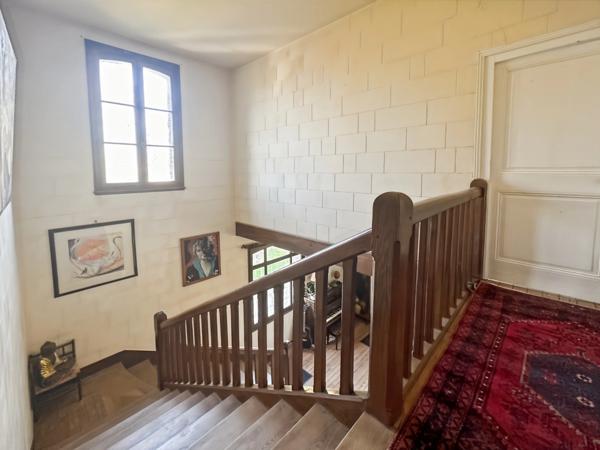 Maison à vendre 16 pièces ()