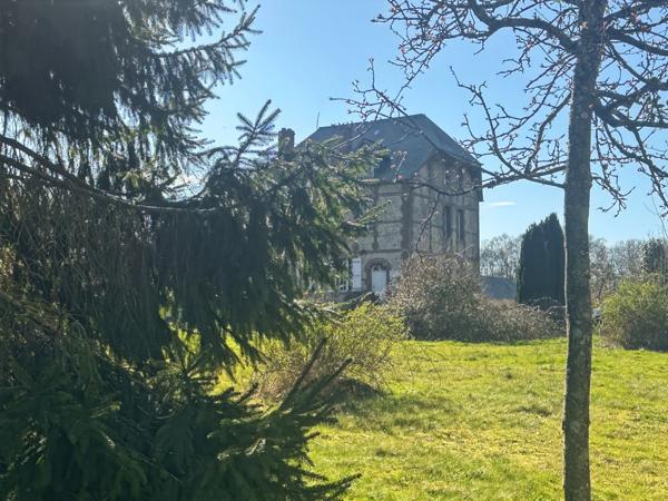 Maison à vendre 16 pièces ()