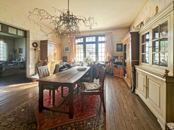 Maison à vendre 16 pièces ()