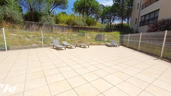 Appartement T3 au centre d'Uzès dans une résidence avec piscine et parking souterrain