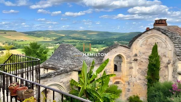 MAGNIFIQUE MAISON AVEC TERRASSE PANORAMIQUE, JARDIN CLOS ET GRAND GARAGE Cordes sur ciel