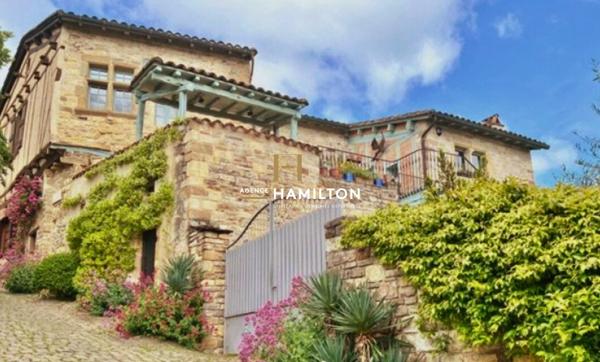 MAGNIFIQUE MAISON AVEC TERRASSE PANORAMIQUE, JARDIN CLOS ET GRAND GARAGE Cordes sur ciel
