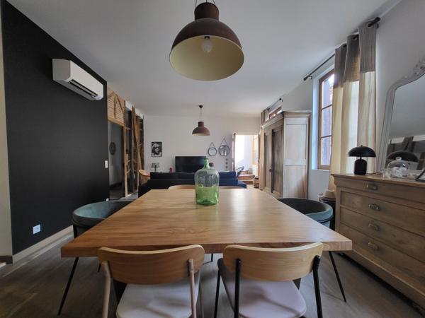 Immeuble
         6 pièces
        - 188 m² Exclusivité 235 000 € *