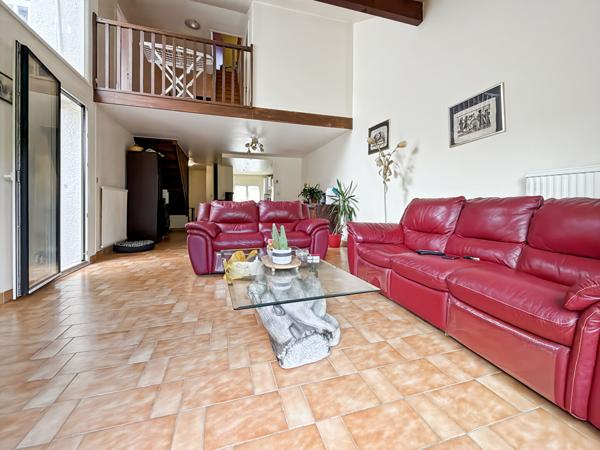 Maison Jouy Le Moutier 4 chambres