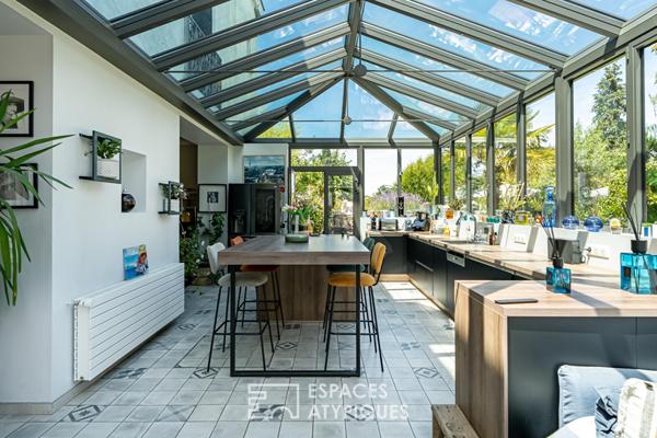Maison ancienne rénovée dans le centre d’Orgeval avec piscine chauffée