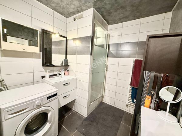 ANGERS VICTOR CHÂTENAY - APPARTEMENT T2 DE 57 M² - STATIONNEMENT SOUS-SOL