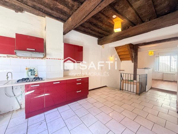 CABESTANY (66), MAISON DE VILLAGE AVEC BEAU POTENTIEL, PROCHE COMMERCES ET STATIONNEMENTS
