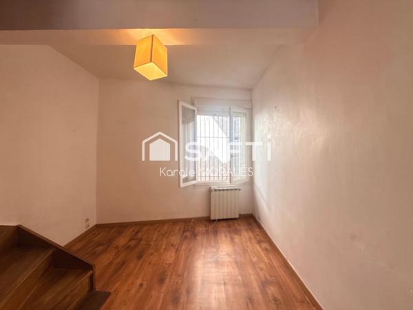 CABESTANY (66), MAISON DE VILLAGE AVEC BEAU POTENTIEL, PROCHE COMMERCES ET STATIONNEMENTS