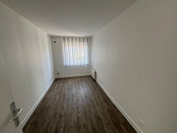 A LOUER BUREAUX 60 M2 SENLIS - CENTRE VILLE