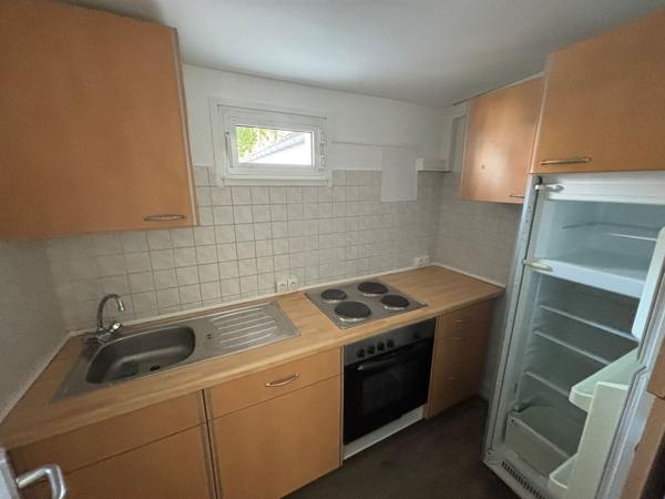 A LOUER BUREAUX 60 M2 SENLIS - CENTRE VILLE
