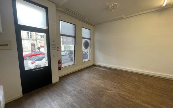 Maison à vendre    5 pièces •  Saintes