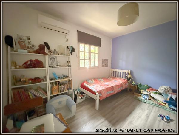 A VENDRE A KOUROU (97310) UNE CHARMANTE MAISON T5 DE 106 m² - TERRAIN DE 440 m² - AU PRIX DE 318 000 €.