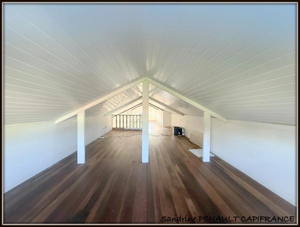 A VENDRE A KOUROU (97310) UNE CHARMANTE MAISON T5 DE 106 m² - TERRAIN DE 440 m² - AU PRIX DE 310 000 €.