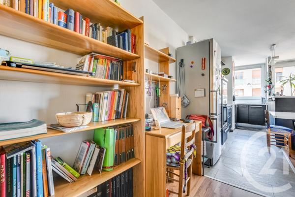 Appartement F2 à vendre  2 pièces - 56,05 m2 PARIS - 75019