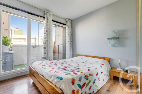 Appartement F2 à vendre  2 pièces - 56,05 m2 PARIS - 75019