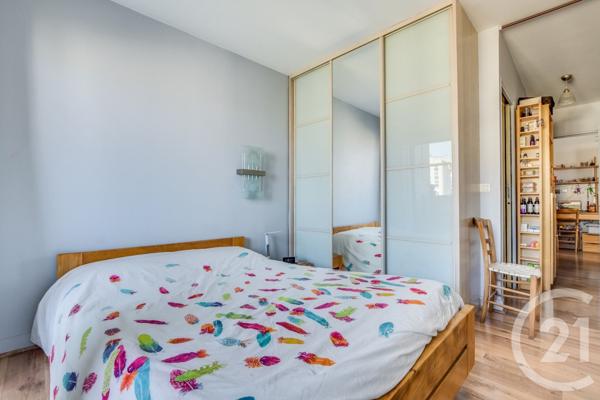 Appartement F2 à vendre  2 pièces - 56,05 m2 PARIS - 75019