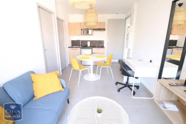 Appartement à louer 1 pièce 27.3m² Saint-Étienne (42000)