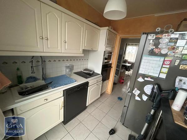 Appartement à louer 4 pièces 78m² Saint-Quentin (02100)