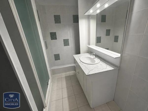 Appartement à louer 4 pièces 78.53m² Saint-Quentin (02100)