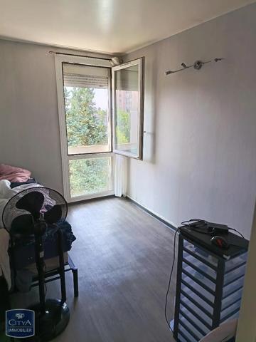 Appartement à louer 4 pièces 78.53m² Saint-Quentin (02100)