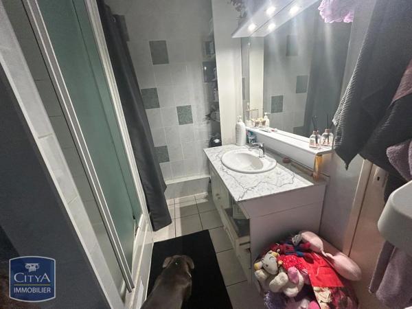 Appartement à louer 4 pièces 78m² Saint-Quentin (02100)