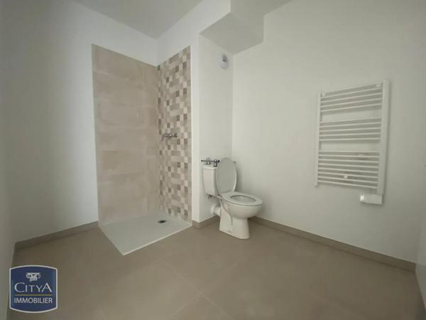 Appartement à louer 3 pièces 60.62m² Monteux (84170)
