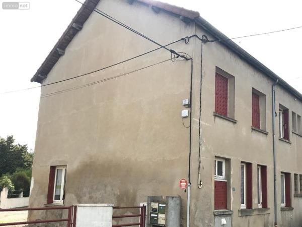 Immeuble à vendre à Génelard en Saône-et-Loire (71420), ref : IM-E-CA   
CENTRE VILLE